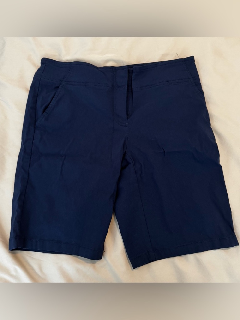 IZOD women’s golf shorts